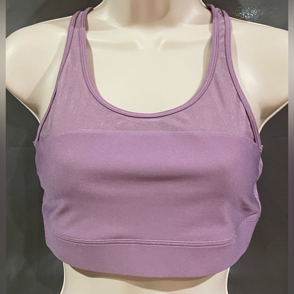 Under Armour sports bra. 
Copy